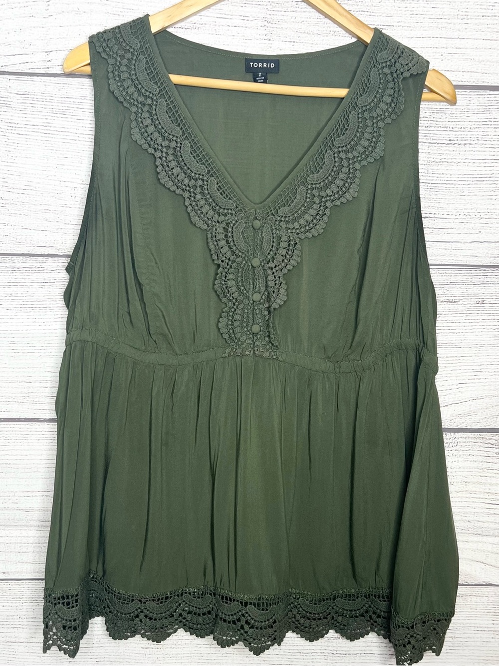 Torrid Olive Green Babydoll Challis Crochet Lace Trim V-Neck Sleeveless Top 2X
